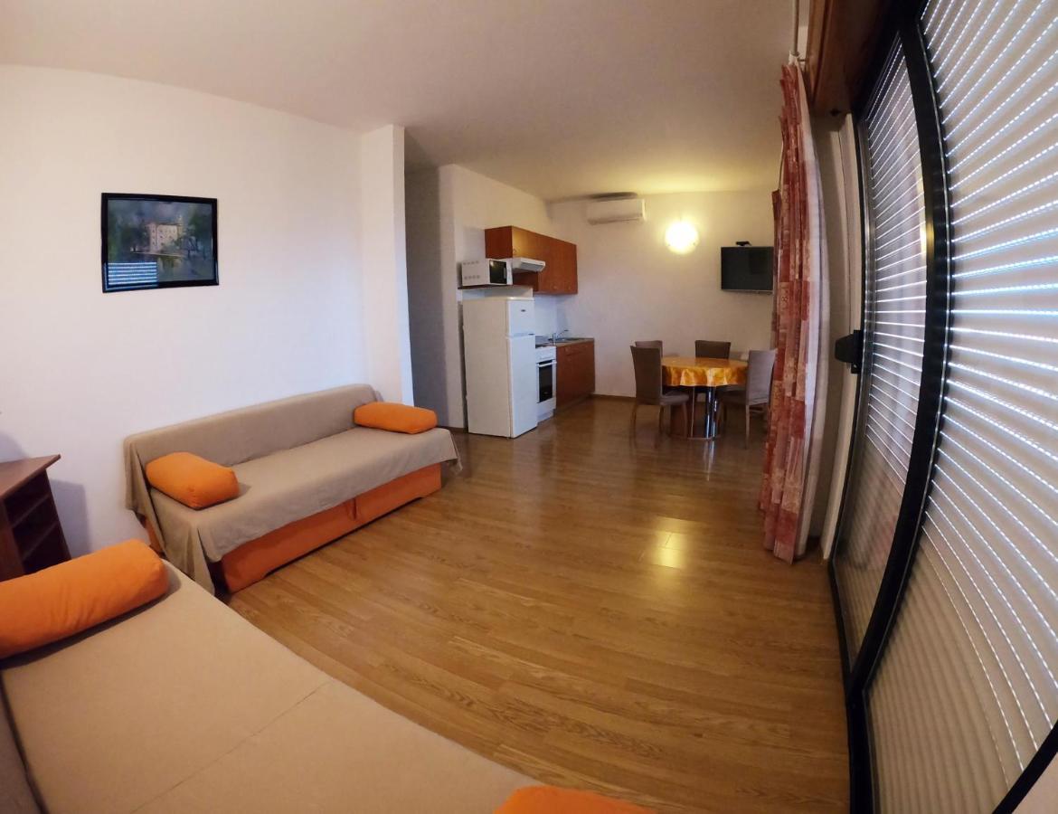 Apartments Adriatic 3 Selce Extérieur photo